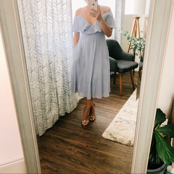 Off the shoulder midi dress - Picture 3 of 4